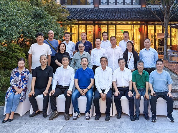 集团领导在“专精特新农业产业联盟2025嘉兴会议”作主题发言