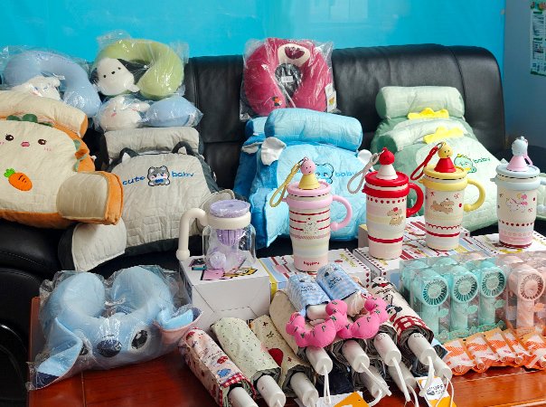 情暖三八，致敬芳华